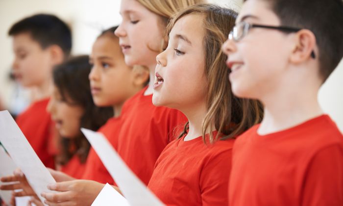 Singen macht glücklich. © highwaystarz/Adobe Stock